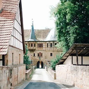  Ferienhaus Urlaub Im Wasserschloss Irmelshausen